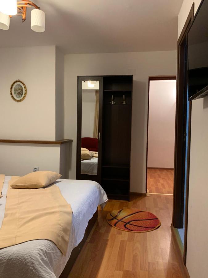 Casa Galbena Inn