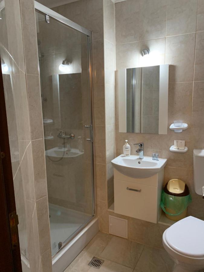 Inn Casa Galbena Slanic